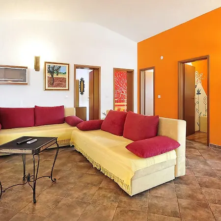 Casa Vallelunga.1 Póla
